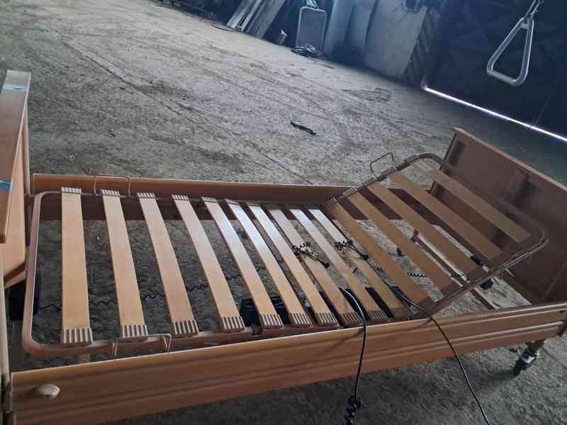 Elektrická zdravotní polohovací postel - foto 3