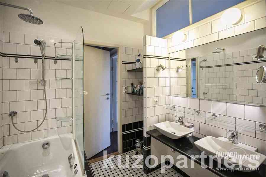 Pronájem slunného bytu 3+1,/S/T, 82 m2, s nádhernými výhledy Praha 1 - Nové Město - foto 13
