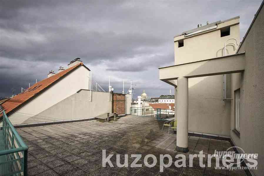 Pronájem slunného bytu 3+1,/S/T, 82 m2, s nádhernými výhledy Praha 1 - Nové Město - foto 15