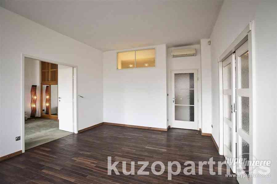 Pronájem slunného bytu 3+1,/S/T, 82 m2, s nádhernými výhledy Praha 1 - Nové Město - foto 20