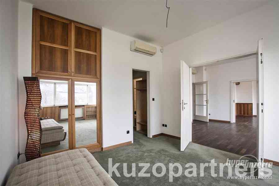 Pronájem slunného bytu 3+1,/S/T, 82 m2, s nádhernými výhledy Praha 1 - Nové Město - foto 21