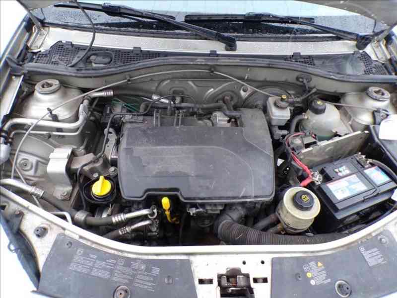 Dacia Sandero 1,2 16V KLIMA,1.MAJITEL - foto 11