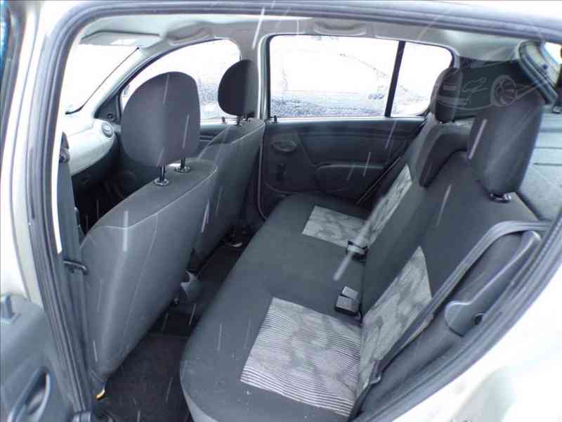 Dacia Sandero 1,2 16V KLIMA,1.MAJITEL - foto 8
