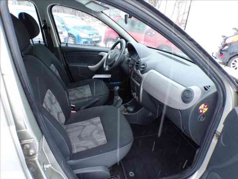 Dacia Sandero 1,2 16V KLIMA,1.MAJITEL - foto 10
