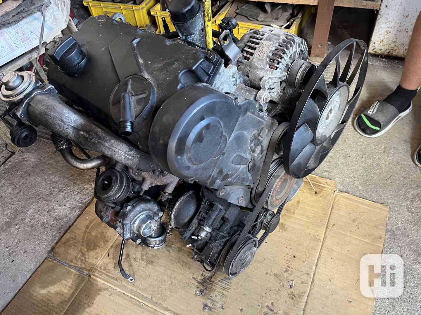 Motor 1.9 TDI 96Kw AWX - foto 1