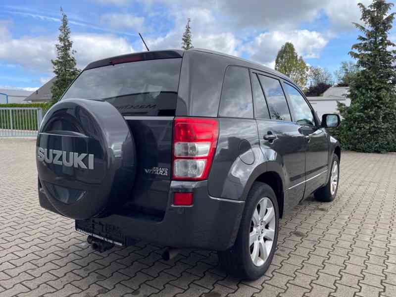 Suzuki Grand Vitara 2.4i Comfort Aut. benzín 124kw - foto 20