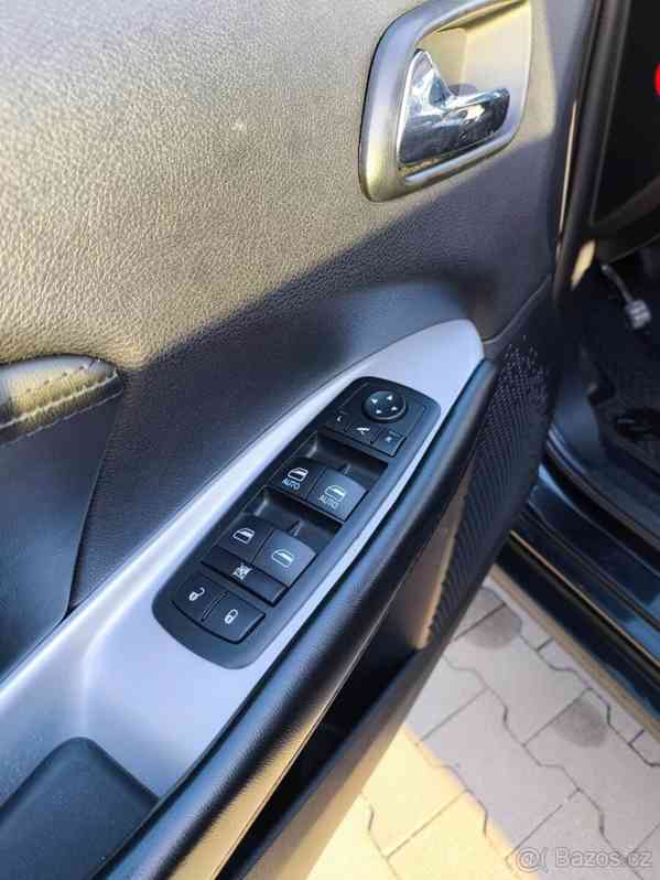 Fiat Freemont 2,0   JTD 125kw - foto 10