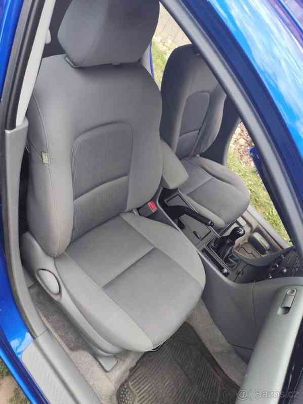 Mazda 3 1,6   77Kw r..v. 2008 najeto 141k - foto 15
