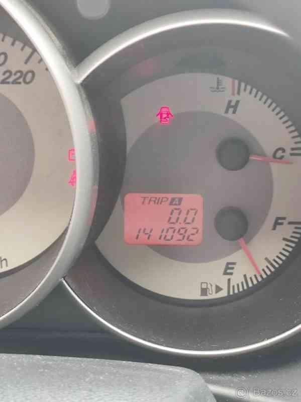 Mazda 3 1,6   77Kw r..v. 2008 najeto 141k - foto 18
