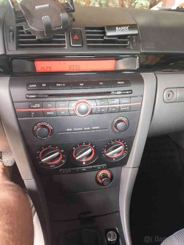 Mazda 3 1,6   77Kw r..v. 2008 najeto 141k - foto 20