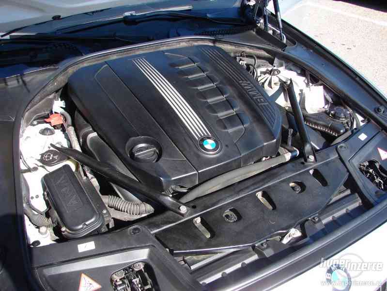 BMW 530 D Combi r.v.2010 serviska (odpočet DPH) - foto 16