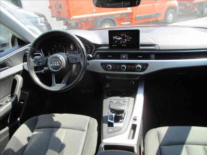 Audi A5 2,0 TDI S tronic Sportback - foto 5