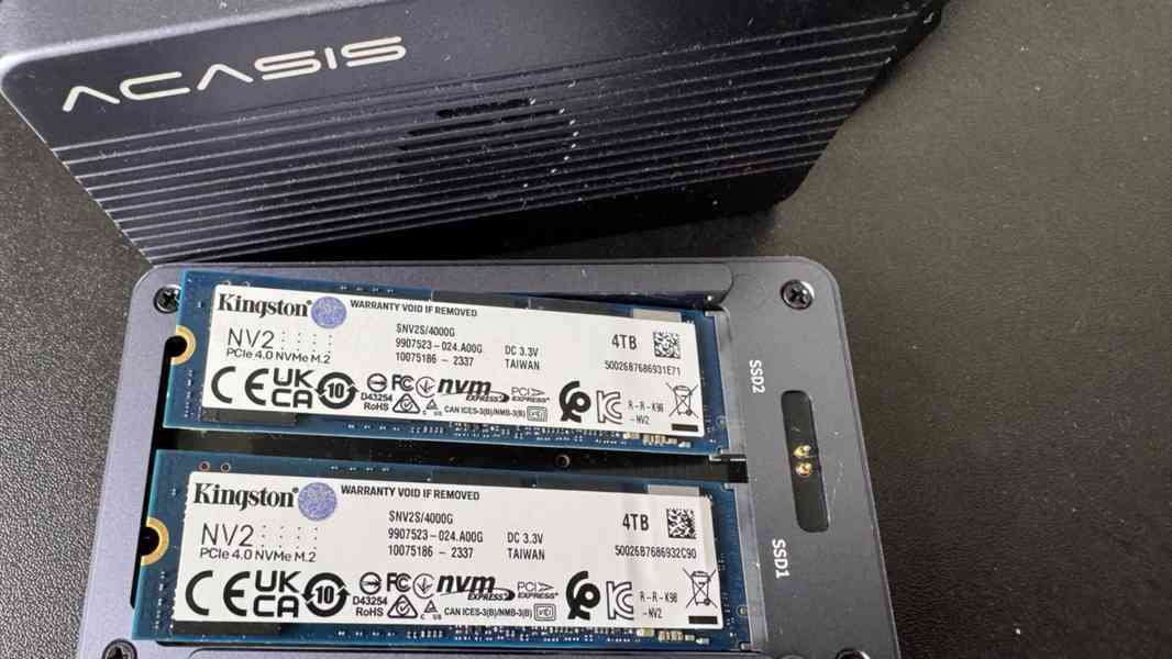 SSD 8TB (2x4TB) USB-C Thunderbolt 4 disk Raid 0 Raid 1  - foto 2