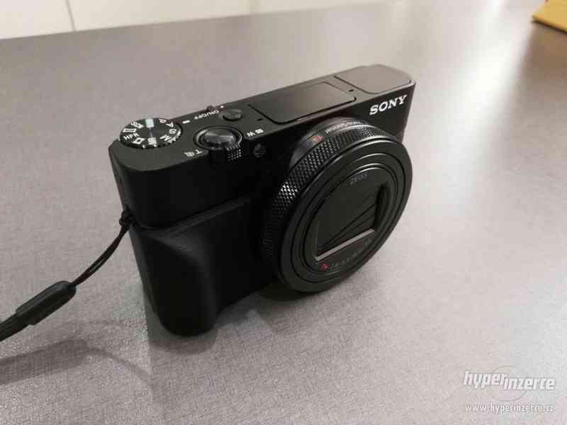 Prodej fotoaparátu Sony RX100 VII v záruce - foto 2