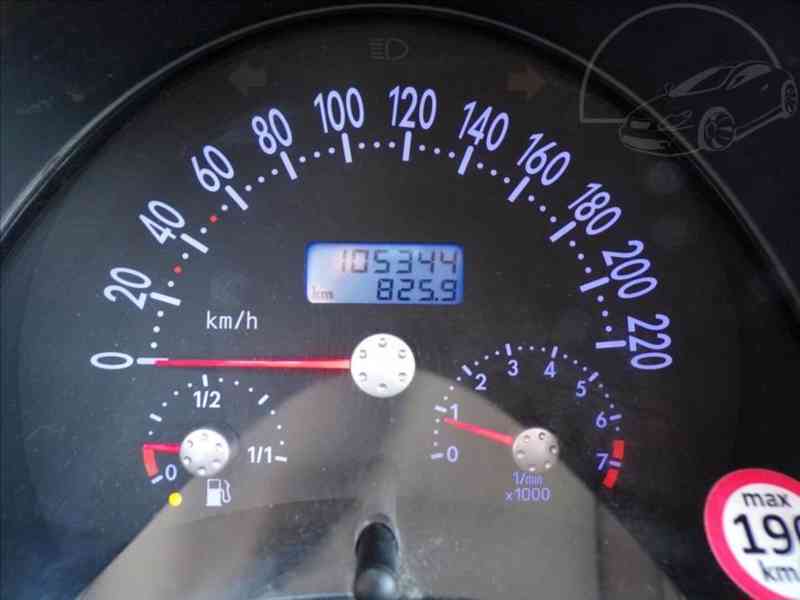 Volkswagen New Beetle 2,0 i KLIMATIZACE - foto 6