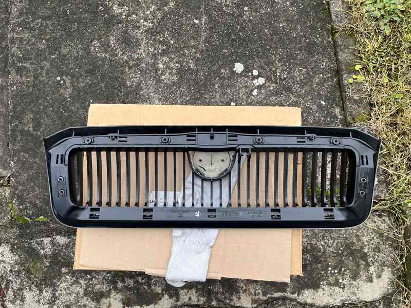 Přední zánovní maska ŠKODA FELICIA Facelift - foto 3