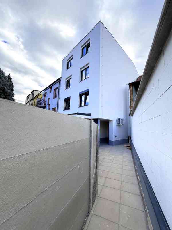 PRODEJ BYTU 3+KK S TERASOU, SKLEPEM A ZAHRADOU, OBEC ČESKÁ - foto 15