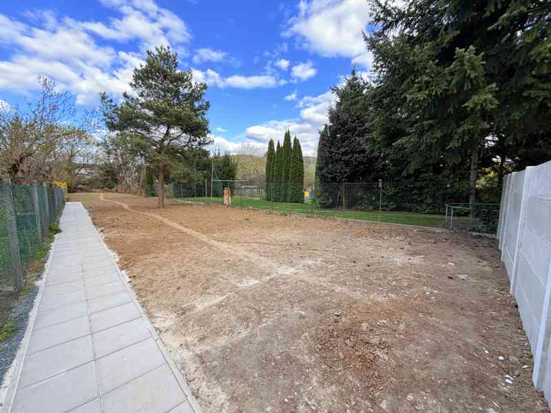 PRODEJ BYTU 3+KK S TERASOU, SKLEPEM A ZAHRADOU, OBEC ČESKÁ - foto 16