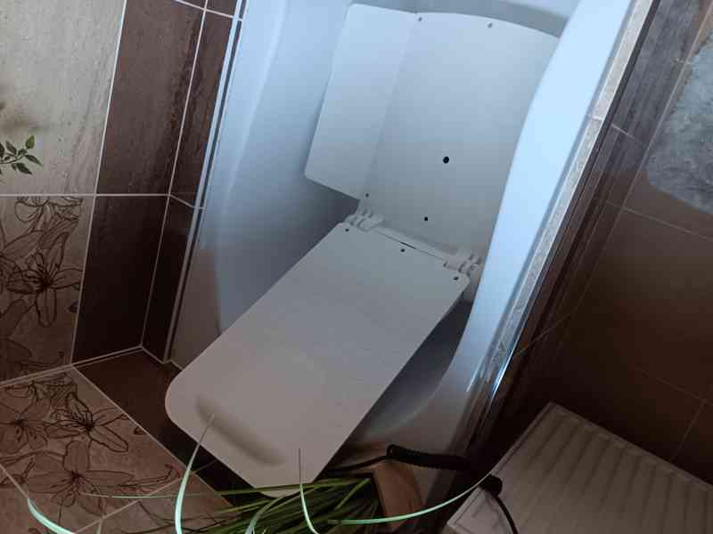 Zvedací lehátko do vany. - foto 6