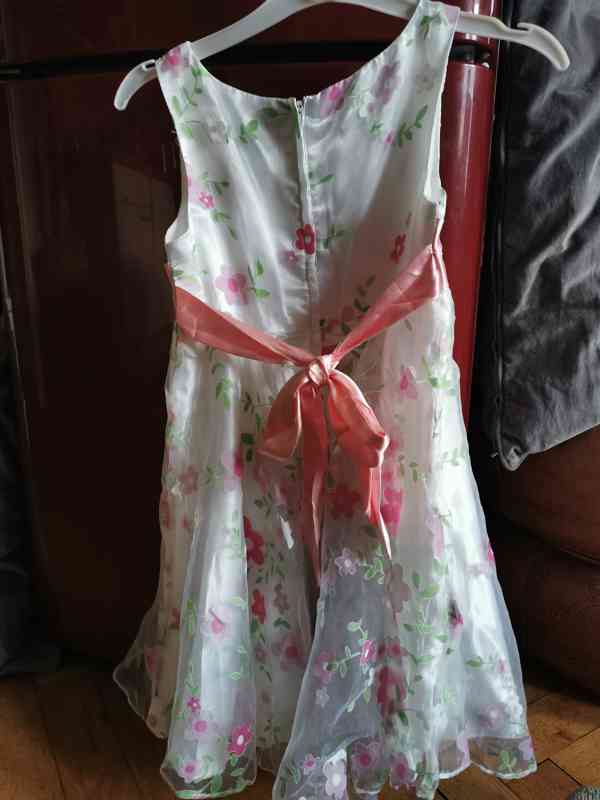 Šatičky 5-7 let - foto 2