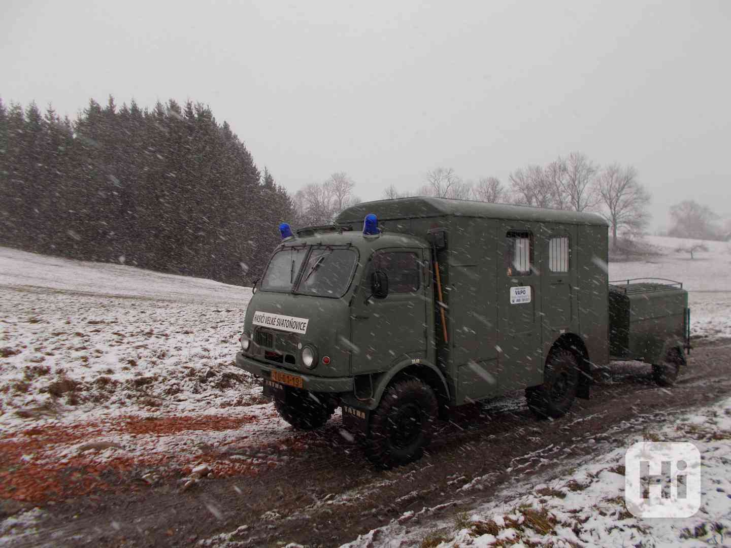 Tatra T 805 + přívěsný vozík ZV 6 - foto 1