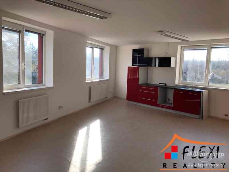 Pronájem prostorného bytu 2+kk 60m2 na ul. Míru, Třinec - Kanada - foto 1