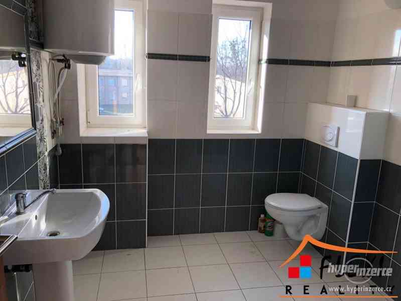 Pronájem prostorného bytu 2+kk 60m2 na ul. Míru, Třinec - Kanada - foto 3