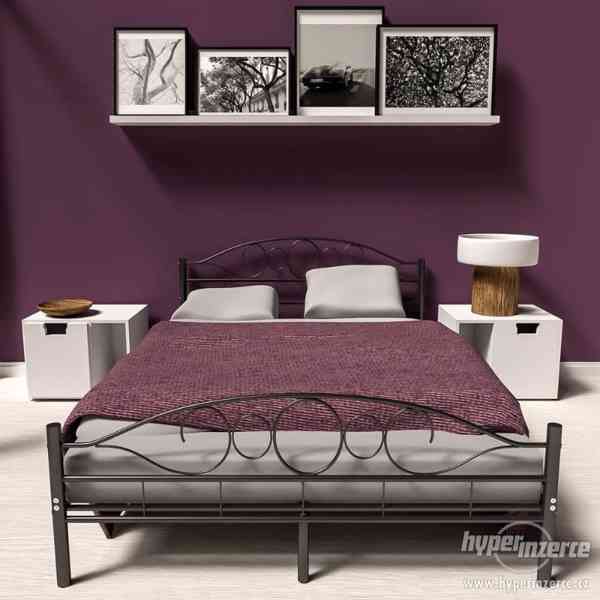 Luxusní kovová postel 140x200 - černá, oblouk - foto 2