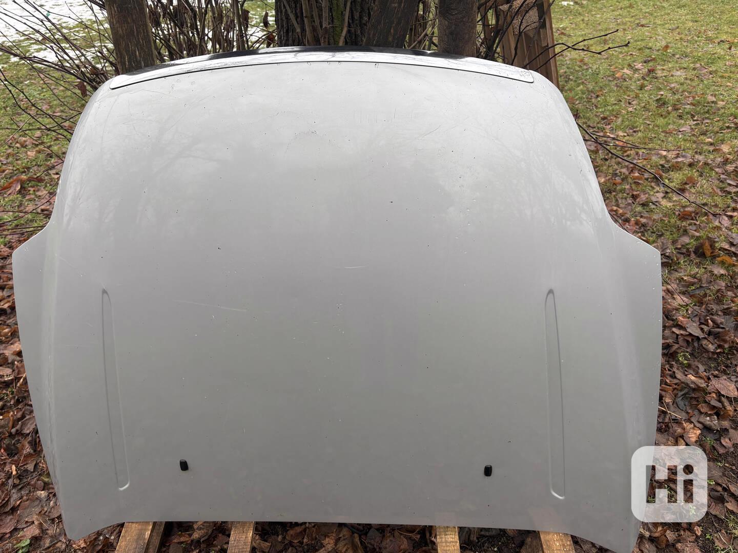 Ford Mondeo kapota - foto 1