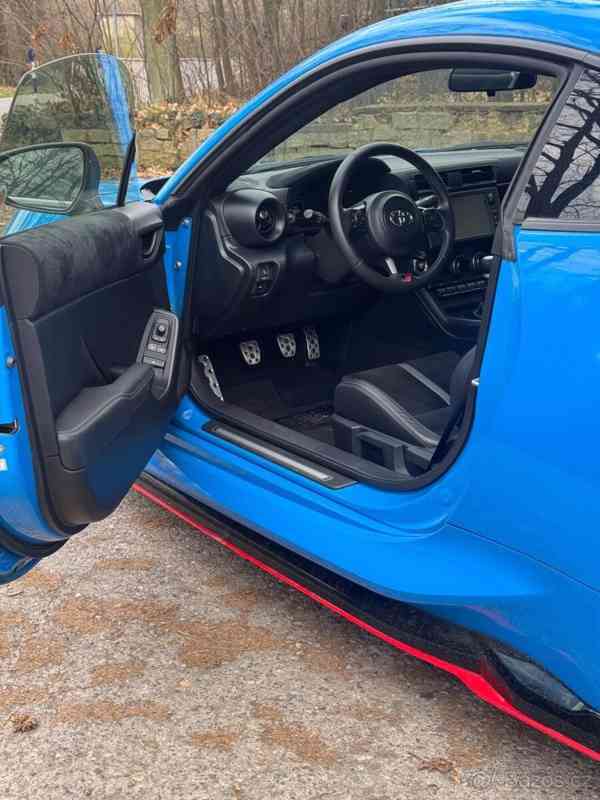 Toyota GR86 2,4   Executive - foto 5