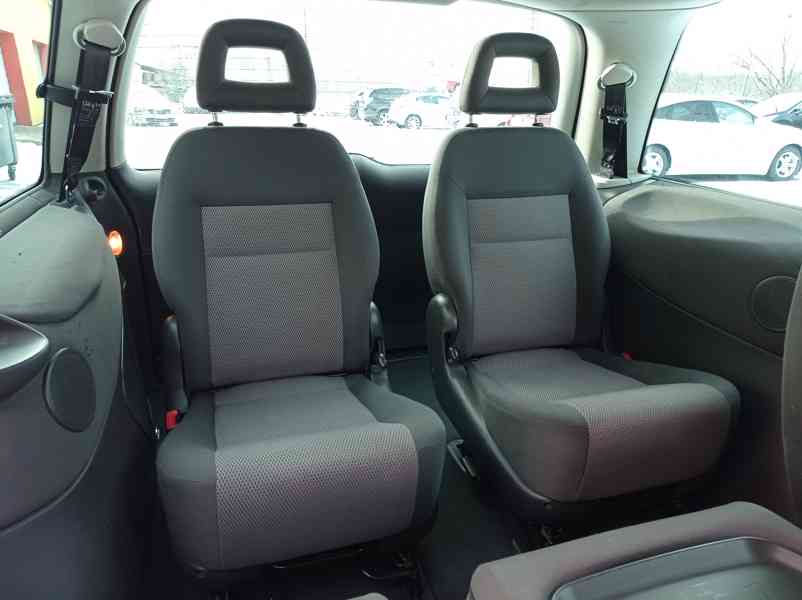 Seat Alhambra 2.0 TDI 103kW/7míst/Výhřev - foto 23