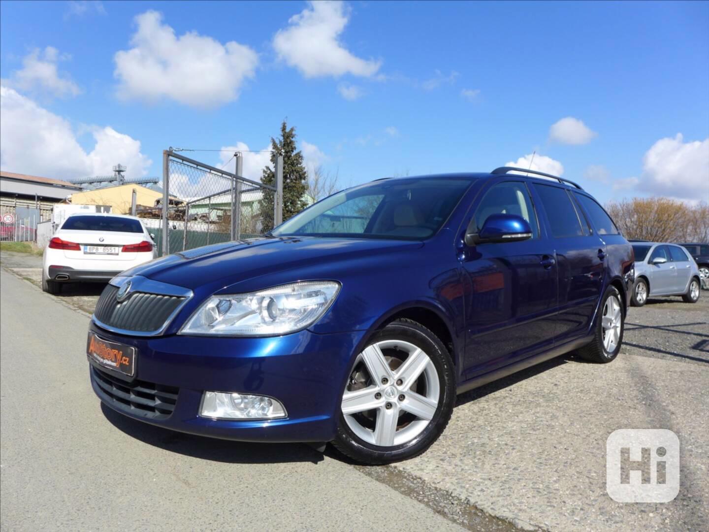 Škoda Octavia 1,4 TSI ELEGANCE, VÝHŘEV - foto 1