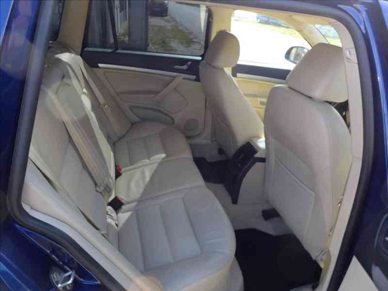 Škoda Octavia 1,4 TSI ELEGANCE, VÝHŘEV - foto 9