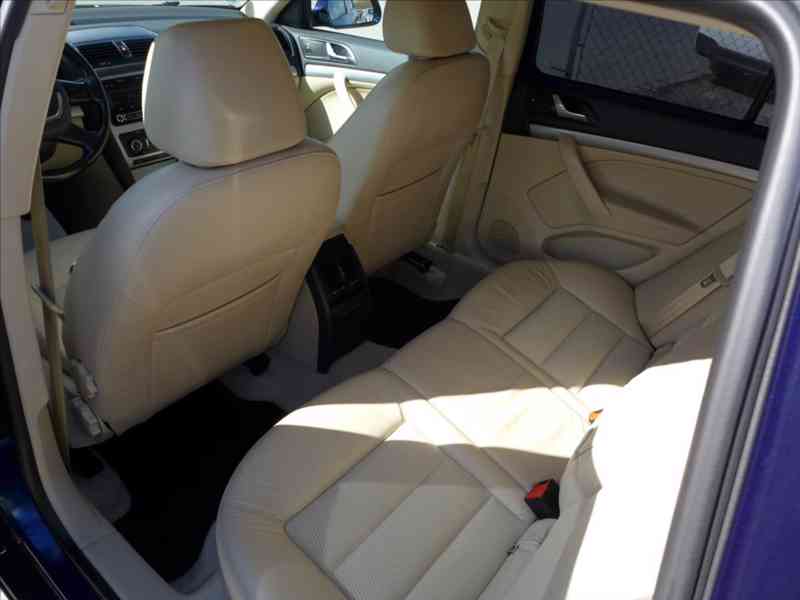 Škoda Octavia 1,4 TSI ELEGANCE, VÝHŘEV - foto 6