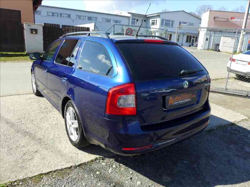 Škoda Octavia 1,4 TSI ELEGANCE, VÝHŘEV - foto 4