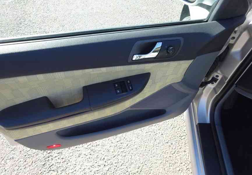 Škoda Fabia 1.9 SDI Combi r.v.2001 (STK:5/2028) - foto 6