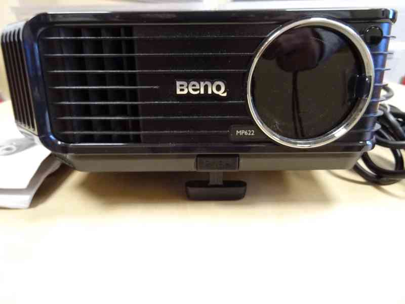 Datový projektor BenQ MP622 - foto 2
