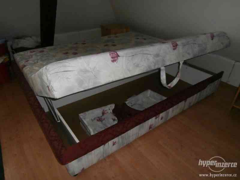 Manželská postel - foto 4