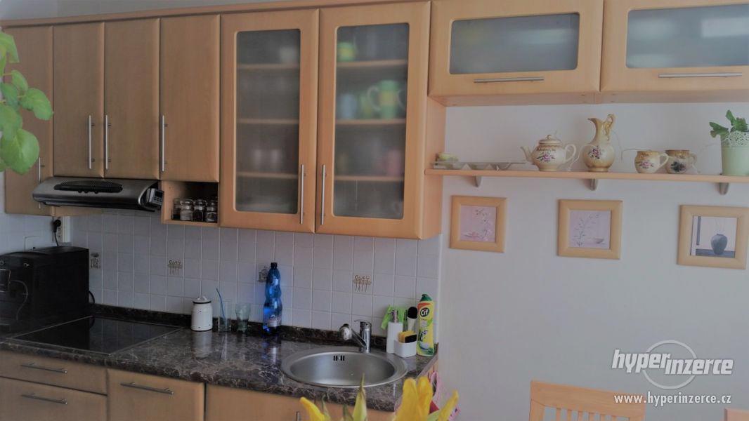 Prodej zachovalé kuchyňské linky - foto 3