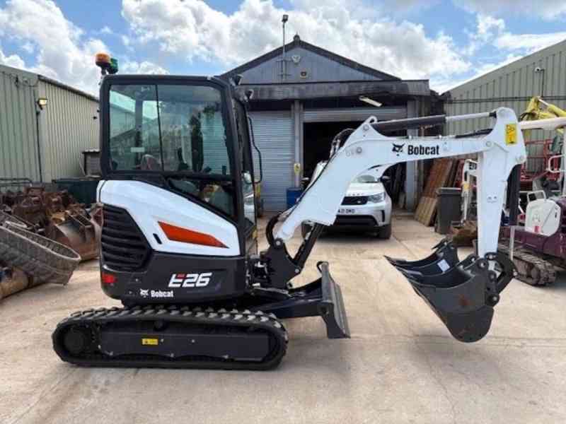 Na prodej: Minibagr Bobcat E26 (2023) Hmotnost: 2.6 tuny Pou - foto 5