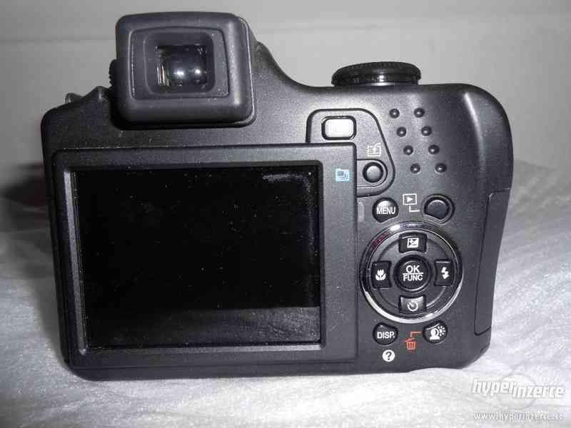 Prodám nový foťák Olympus SP-590UZ - foto 3