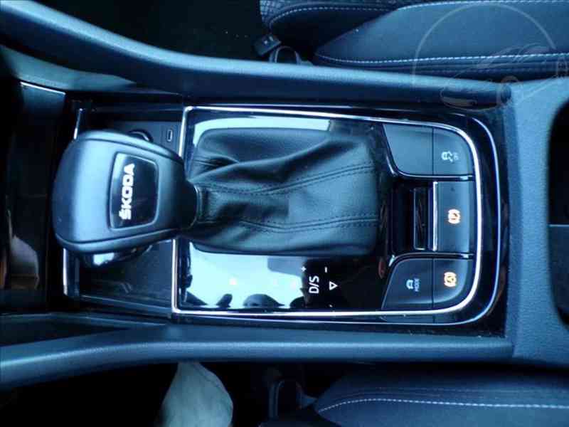 Škoda Karoq 1,5 TSI DSG - foto 9