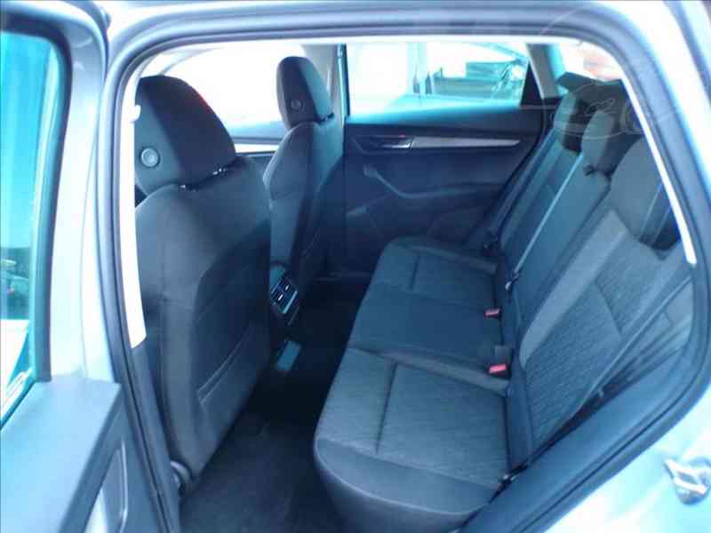 Škoda Karoq 1,5 TSI DSG - foto 11