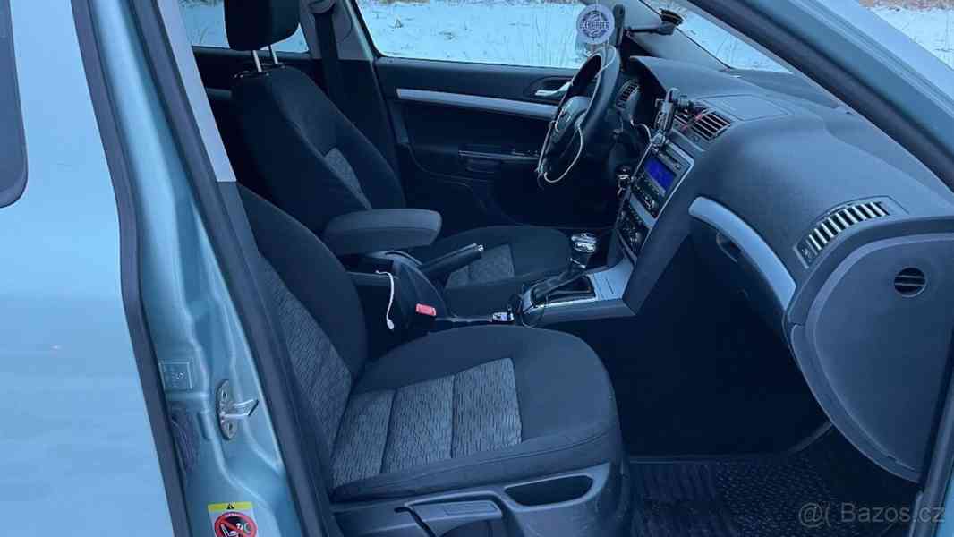 Škoda Octavia 1,6   II - foto 12