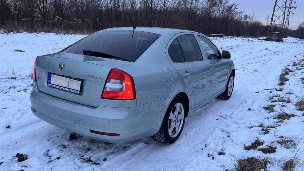 Škoda Octavia 1,6   II - foto 8