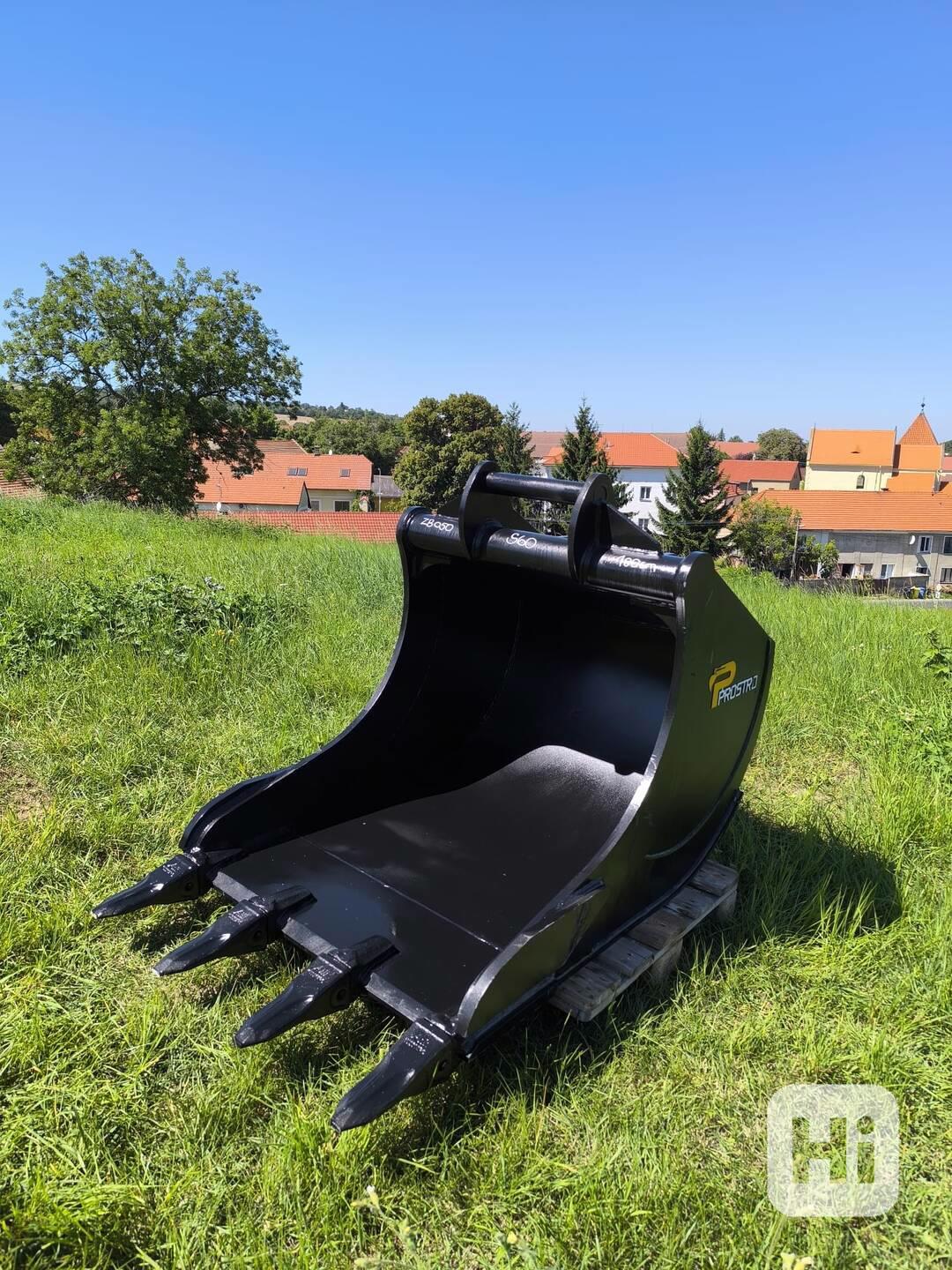 Podkopová lžíce se zuby, 100cm s upínáním S60 - foto 1