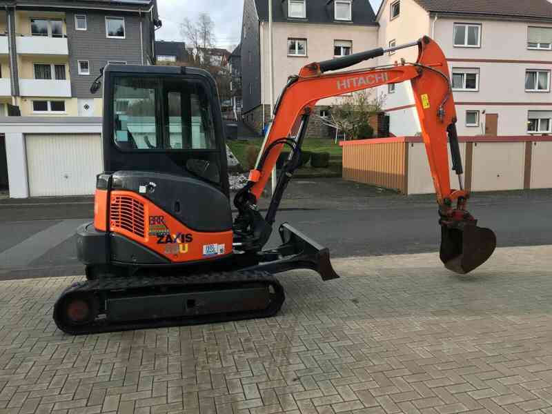 Minibagr Hitachi ZX38U-3  - foto 3