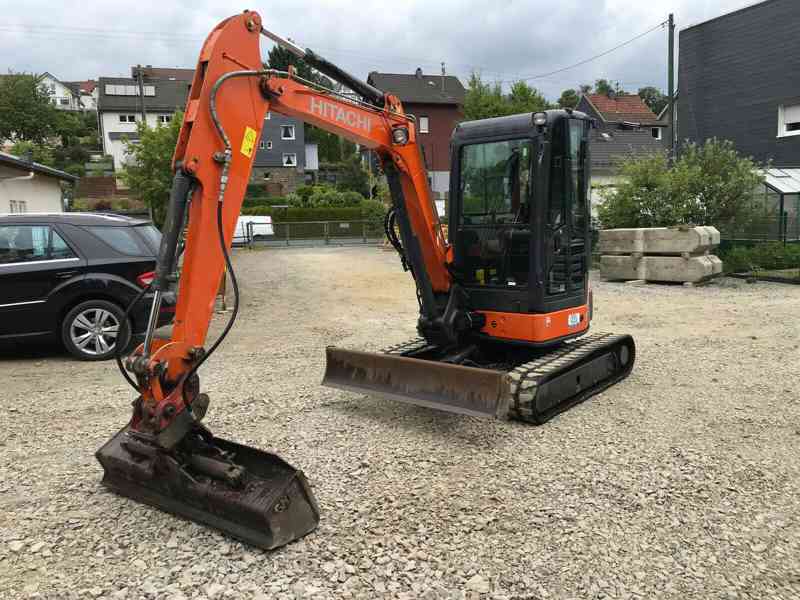 Minibagr Hitachi ZX38U-3  - foto 2