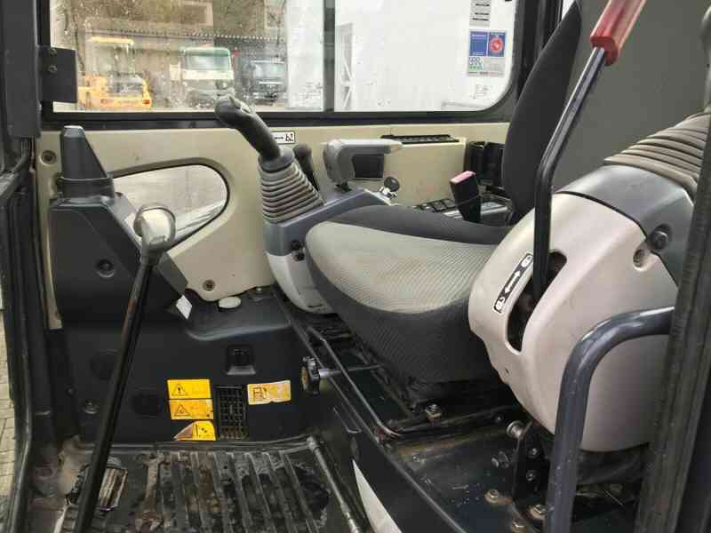Minibagr Hitachi ZX38U-3  - foto 5