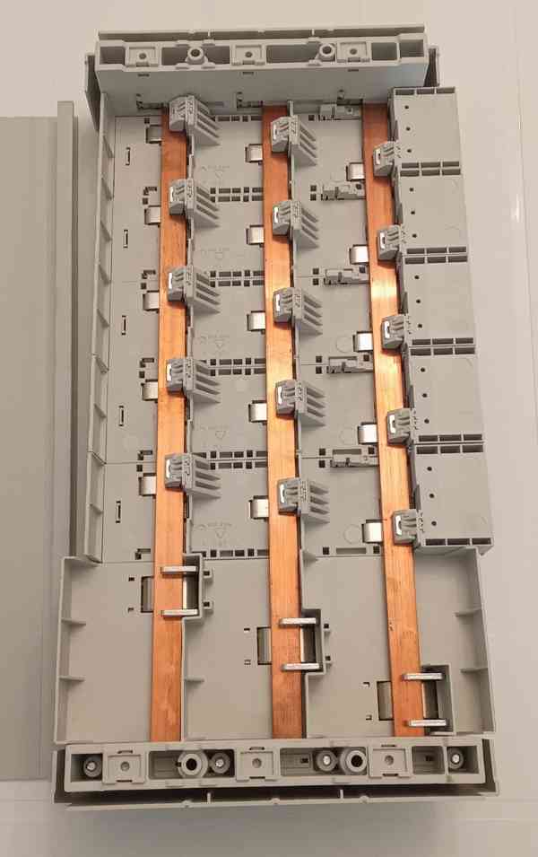 RITTAL SV 9340 Sběrnicový systém 3Phase, 690V, 250A 1x adapt - foto 3